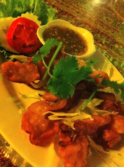 เบค่อนทอด อร่อยมาก หมดไวเลยค่ะ ที่ ร้านอาหาร ปาเต๊ะ Pathe’ Antique and Restaurant