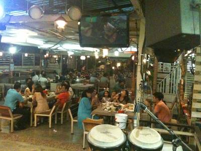 บรรยากาศ ที่ ร้านอาหาร ครัวนายช่าง
