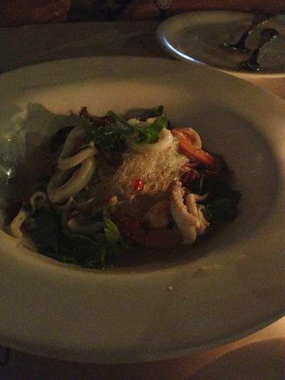 ยำวุ้นเส้น ที่ ร้านอาหาร Sortrel นราธิวาสราชนครินทร์