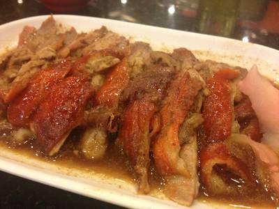 เป็ดย่างและหมูแดง จานเล็ก ที่ ร้านอาหาร นีโอสุกี้ Pure Place รามคำแหง