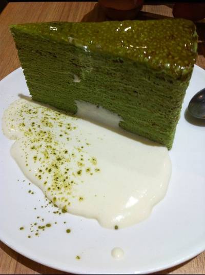 เครปเค้กชาเขียว ที่ ร้านอาหาร After You Dessert Cafe Siam Paragon