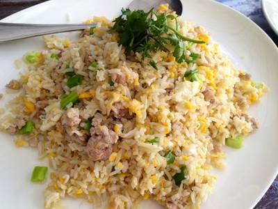 ร้านอาหาร ชาวฟ้าทะเลคราม
