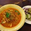 ข้าวซอยปลา อร่อยๆครับ ที่ ร้านอาหาร ข้าวซอยลำดวน ฟ้าฮ่าม สาขา 2