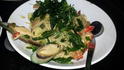 ร้านอาหาร สามเสนวิลล่า พญาไท (ดั้งเดิม)