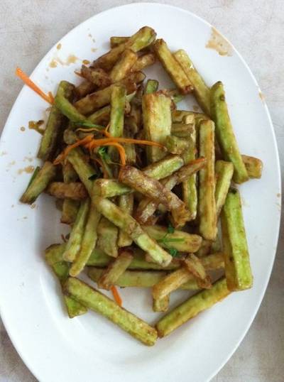 มะเขือยาวทอดเฟร้นฟราย อร่อยคะ ที่ ร้านอาหาร เกี๊ยวจีน (ภัตตาคารซันมูน)