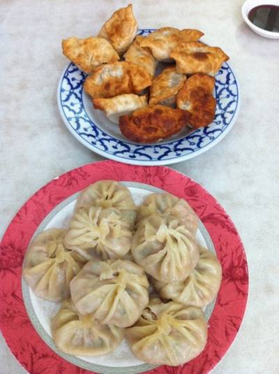 เสี่ยวหลงเปา และ เกี๊ยวจีน ที่ ร้านอาหาร เกี๊ยวจีน (ภัตตาคารซันมูน)