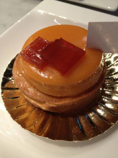 Tarte Cha Thai - หวานไป ที่ ร้านอาหาร Let Them Eat Cake