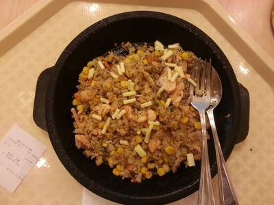 ข้าวเปปเปอร์แซลม่อนที่คลุกแล้ว(150บาท) ที่ ร้านอาหาร Pepper Lunch Chamchuree Square