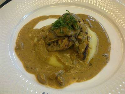 ร้านอาหาร Triplets Brasserie
