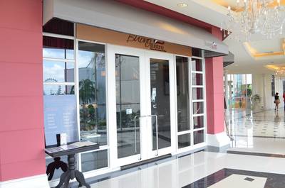 ถึงร้านแล้วว ^^ ที่ ร้านอาหาร Buono Bistro