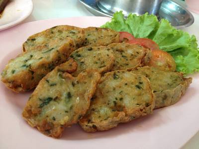 แฮ่กึ้น ที่ ร้านอาหาร ร้านสมชัย เป็ดพะโล้ (โกเท้)