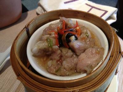 ซี่โครงหมูนึ่งเต้าซี่ ที่ ร้านอาหาร ซิน เทียน ตี้ Crowne Plaza Bangkok Lumpini Park
