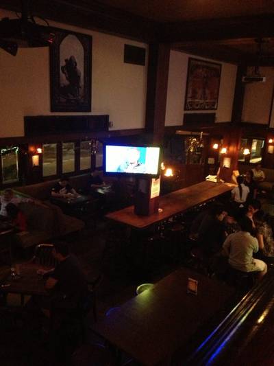 ร้านอาหาร The Robin Hood