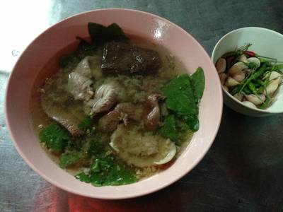 ร้านอาหาร ตี๋อ้วน เกาเหลาเลือดหมู