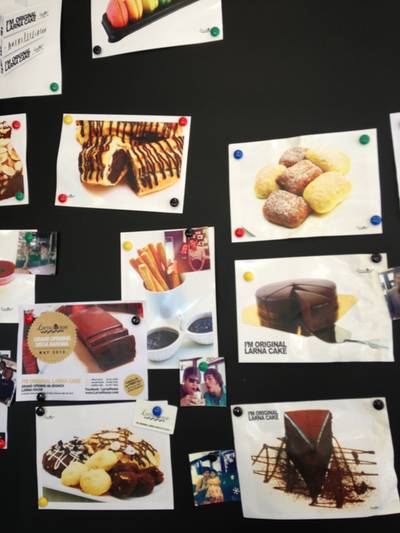 ภาพปรากรอบ. ^^ ที่ ร้านอาหาร Larna House Festival Walk