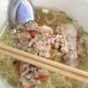 บะหมี่น้ำ ที่ ร้านอาหาร ร้านก๋วยเตี๋ยวลุงเหลา