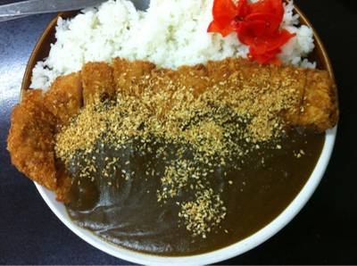 ข้าวหมูทอดแกงกะหรี่ ที่ ร้านอาหาร Bekku (Tonkatsu)