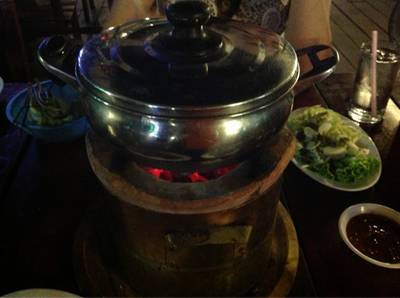 จ้ิมจุ่ม หวานแปลกๆ ที่ ร้านอาหาร โคขุนโพนยางคำ ถนนราชพฤกษ์