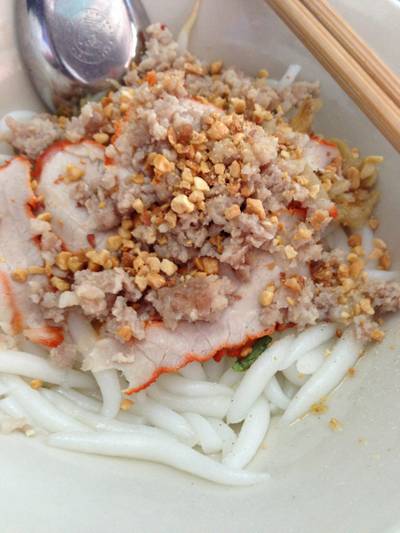 เกี๊ยมอี๋แห้ง ที่ ร้านอาหาร ร้านก๋วยเตี๋ยวลุงเหลา