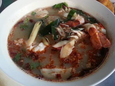 ต้มยำกุ้ง ที่ ร้านอาหาร ติ๊กโภชนา