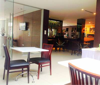 ร้านอาหาร The Bedrooms Cafe