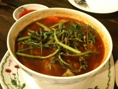 แกงส้มกุ้งผักรวม ที่ ร้านอาหาร ครัวไอทะเล