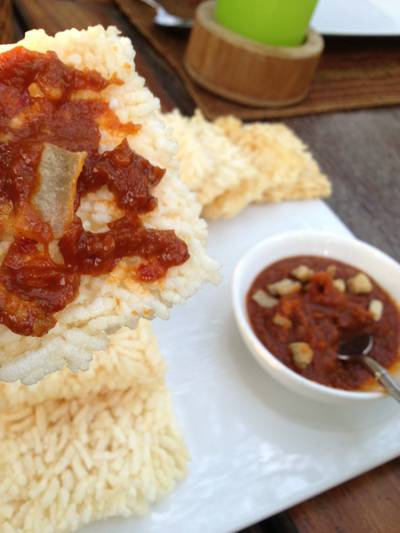 ข้าวตังน้ำพริกกากหมู ที่ ร้านอาหาร ครัวสุพรรณิการ์