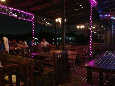 ร้านอาหาร Hot Chilli