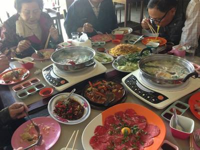 ร้านอาหาร ร้านอาหารจานเปล
