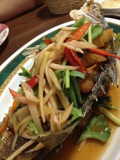 ร้านอาหาร อ่างศิลา