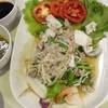 ยำเห็ดเข็มทอง ที่ ร้านอาหาร สเต็กครูต้อ