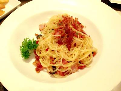 ร้านอาหาร Greyhound Café - J Avenue