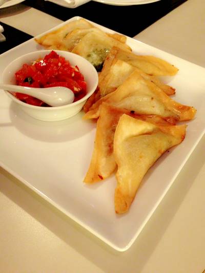 ร้านอาหาร Greyhound Café - J Avenue