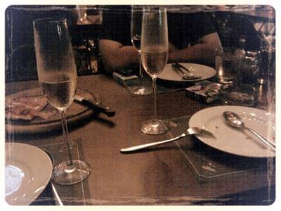 ร้านอาหาร Wine Republic Thonglor ร้านอาหาร Wine Republic Thonglor