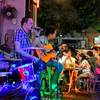 ดนตรีสดเล่นดีครับที่นี่ ♬♪♬♪ ที่ ร้านอาหาร บ้านบัวสอาด