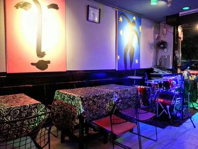 ร้านอาหาร บ้านบัวสอาด