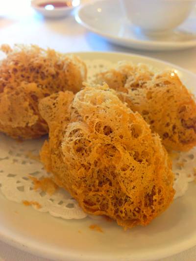ถ้าร้อนน่าจะดีมากๆ ที่ ร้านอาหาร Ah Yat Abalone Forum Restaurant