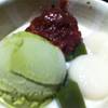 ไอศครีมชาเขียว+โมจิ+ถั่วแดงในน้ำเต้าหู้ ที่ ร้านอาหาร Ootoya J Avenue