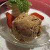 Ice Cream ที่ ร้านอาหาร Chesa Swiss Restaurant