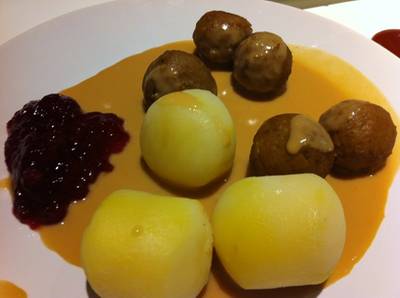 มีทบอล + มันบด อาหารขึ้นชื่อของ IKEA ที่ ร้านอาหาร IKEA บางนา