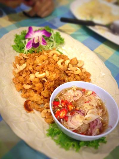 ร้านอาหาร เรือนปั้นหยา