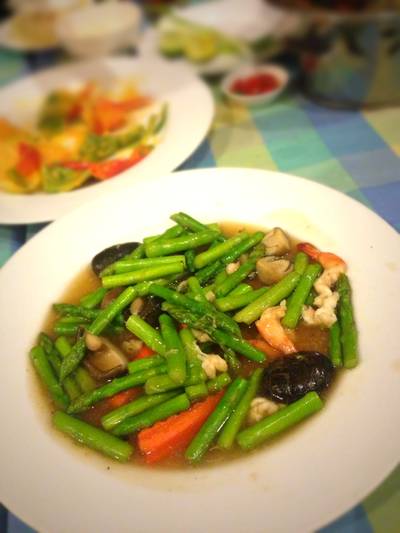 ร้านอาหาร เรือนปั้นหยา