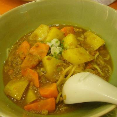 อูด้งราดแกงกระหรี่ อีกสักภาพนะคะ ที่ ร้านอาหาร Tokyo Ka-Rei จามจุรีสแควร์