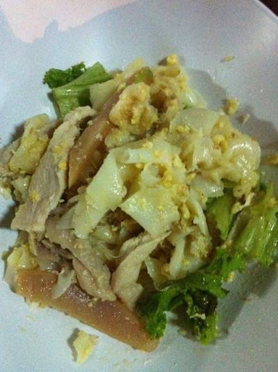 ร้านอาหาร คั่วไก่กระทะทองเหลือง (เยาวราช)