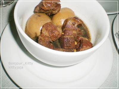 ไข่พะโล้ ที่ ร้านอาหาร อารีย์บาบาร์