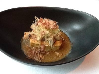 ร้านอาหาร Water Library Chamchuree Square