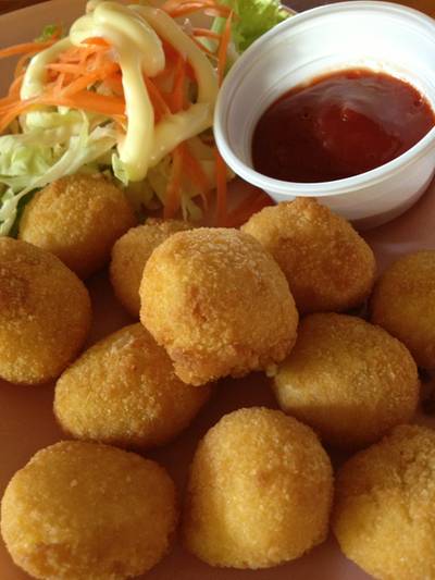ชีสทอด ที่ ร้านอาหาร ร้านอาหารริมคลองน้ำอ้อม