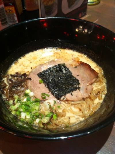 ราเมน ชามขนาดกลาง ที่ ร้านอาหาร AI Japanese Village Terminal 21
