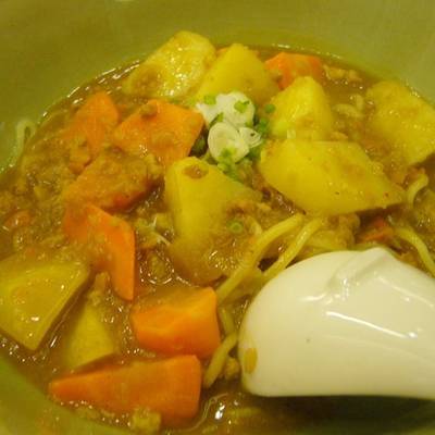 อูด้งราดแกงกระหรี่ ก็อร่อยนะะ ที่ ร้านอาหาร Tokyo Ka-Rei จามจุรีสแควร์