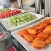 mixed fruit ที่ ร้านอาหาร Crave Aloft Bangkok